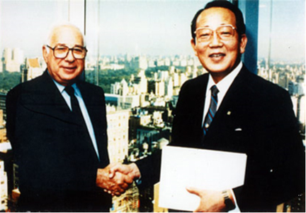 1990年 AVX公司加入京瓷集团
